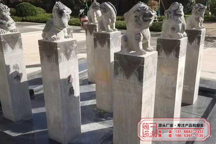 仿古拴马桩